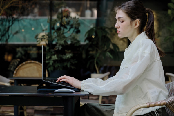 XD Design mobilné puzdro na notebook 14” čierna 3