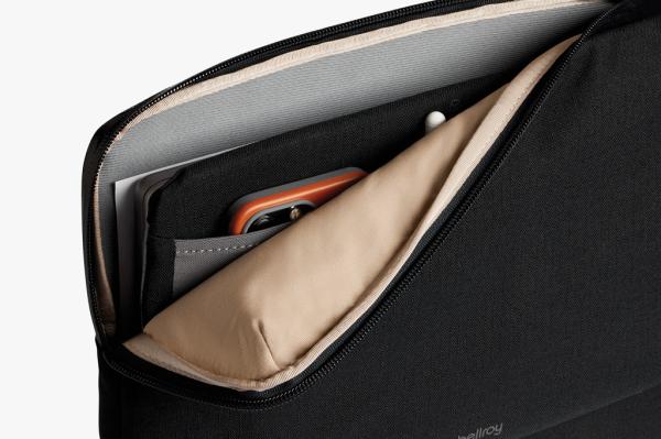 Bellroy Laptop Caddy 16" čierna 6