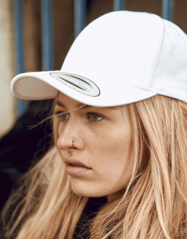 Šiltovka Curved Classic Snapback 1