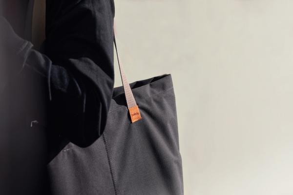 Bellroy Market Tote čierna 16