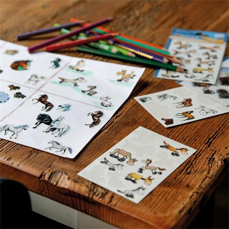 Nálepky, papier, 3 hárky, 76x120 mm, AVERY ZWECKFORM, "Z-Design No.53692", kreslené kone 3