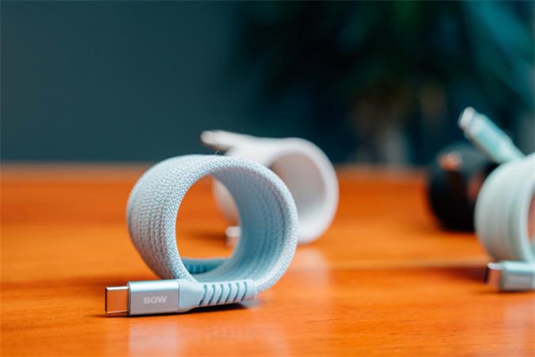 USB kábel, USB-C – USB-C, 1,2 m, 60 W, magnetický, VERBATIM, modrý 4
