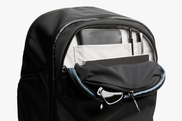 Bellroy Transit Backpack čierna 4