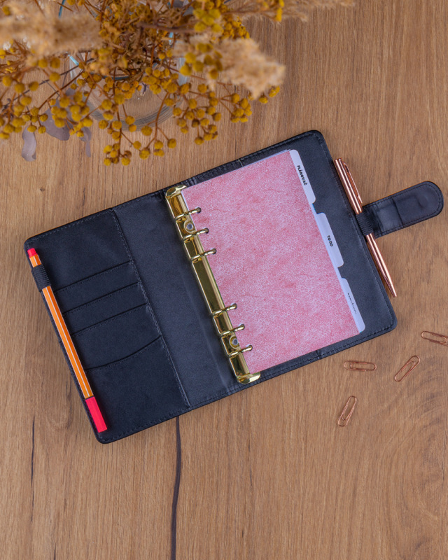 NOTIQUE Refill – Týždenný krúžkový diár s vymeniteľnými listami 2027, čierny, 12,5 x 19 cm 3