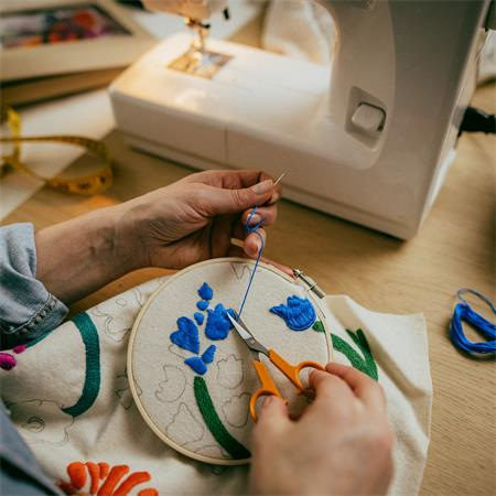 Nožnice na látky, 10 cm, ohnuté, FISKARS "Classic", oranžové 4