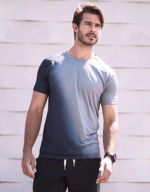 Seamless Sports-T for men 1