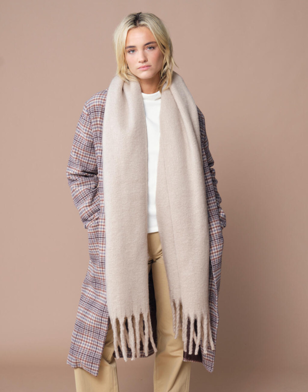Fluffy Scarf 3