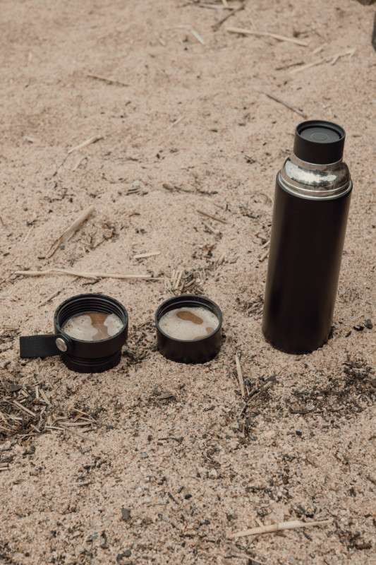 VINGA Tono RCS termoska s dvojitým pohárom 750 ml čierna 5