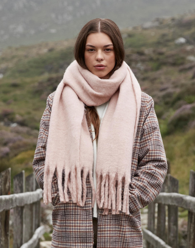 Fluffy Scarf 1