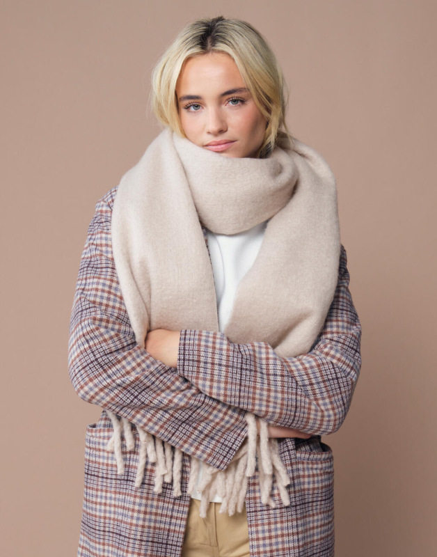 Fluffy Scarf 2