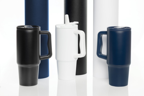 Embrace nepretekajúci tumbler z recykl. nerez. ocele 900ml čierna 6