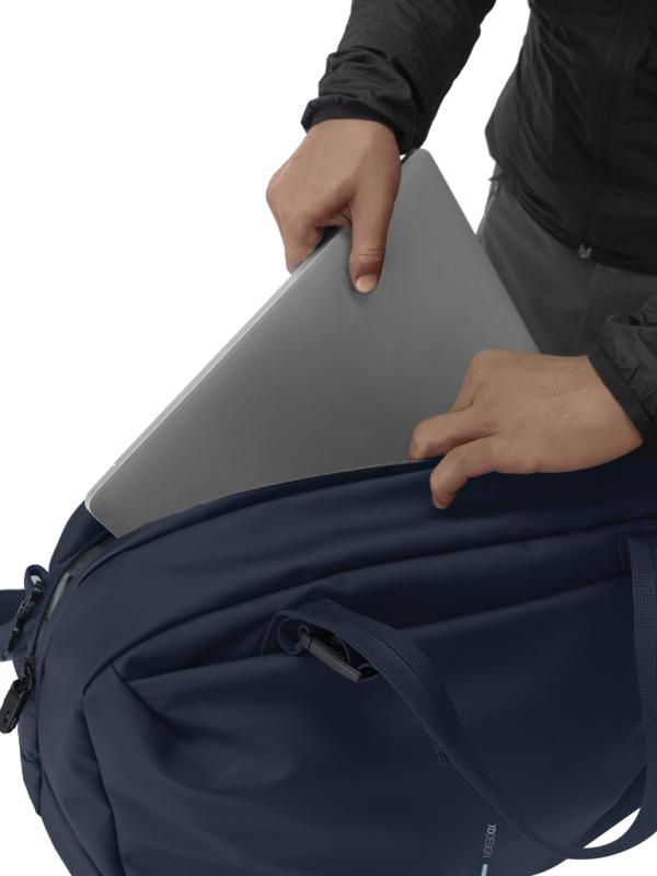 Vodeodolná víkendová taška Urban námornícka modrá 14