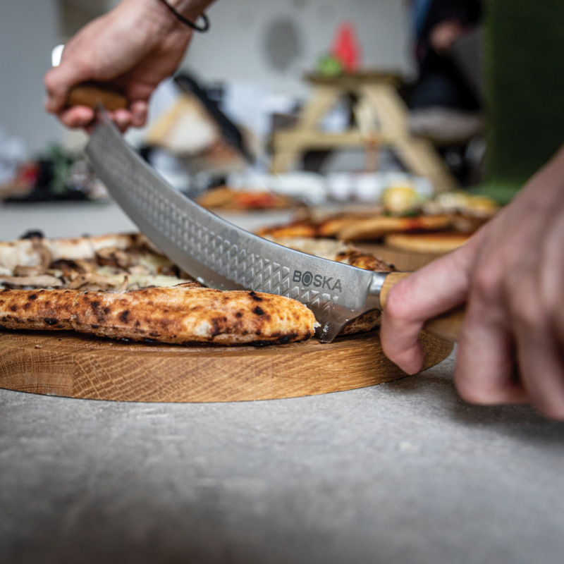 Nôž na pizzu a syr Oslo+ Nr.4 od značky BOSKA oceľ 5