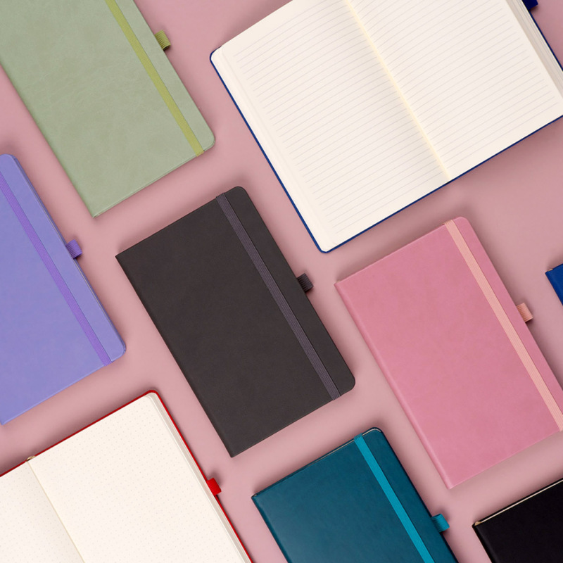 NOTIQUE Notes Tmavomodrý, linajkovaný, 13 x 21 cm 6