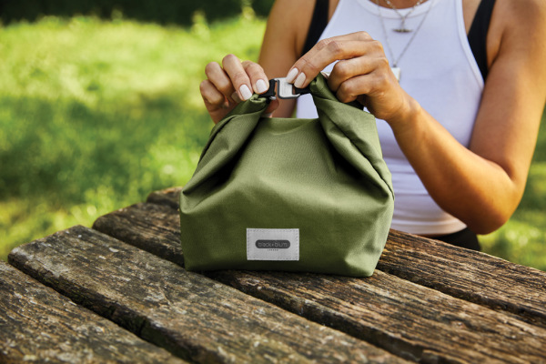 Izolovaná/chladiaca taška na obed 6,7l Black+Blum machovo zelená 12