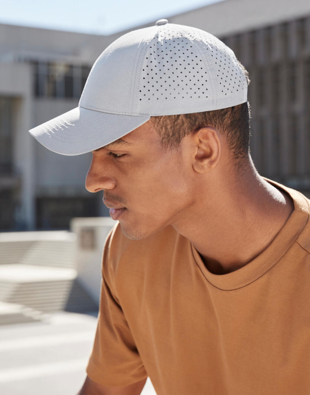 Šiltovka Laser Performance Trucker