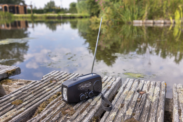 RescueWave RCS núdzové rádio z recyklovaného plastu čierna 9