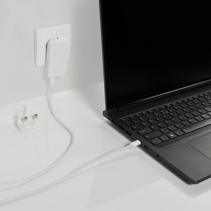 Fluxo RCS 65W plochá GaN nabíjačka s univerz.i konektormi biela 10