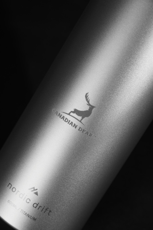 Nordic Drift Trail Ultra Ľahká Titánová Fľaša na vodu 600 ml strieborná 10