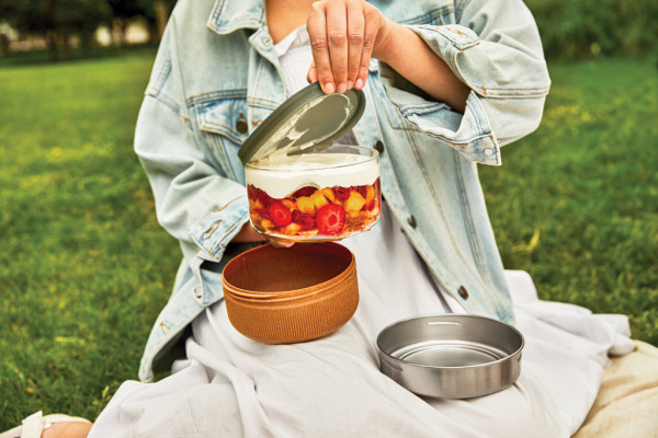 Sklenená miska na jedlo 750ml Black+Blum hnedá 10