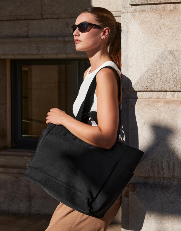 Simplicity Tote 1