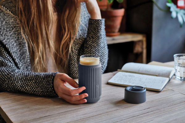 Cestovný sklenený hrnček 340 ml Black+Blum sivá 6