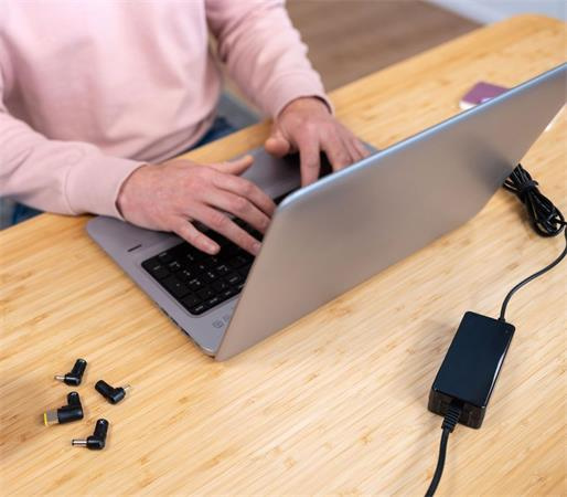Sieťová nabíjačka pre notebook, 45W, TRUST "Primo", čierna 2