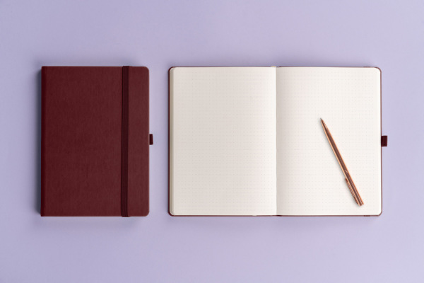 NOTIQUE Notes Aprint Neo, vínový, bodkovaný, 15 x 21 cm 5