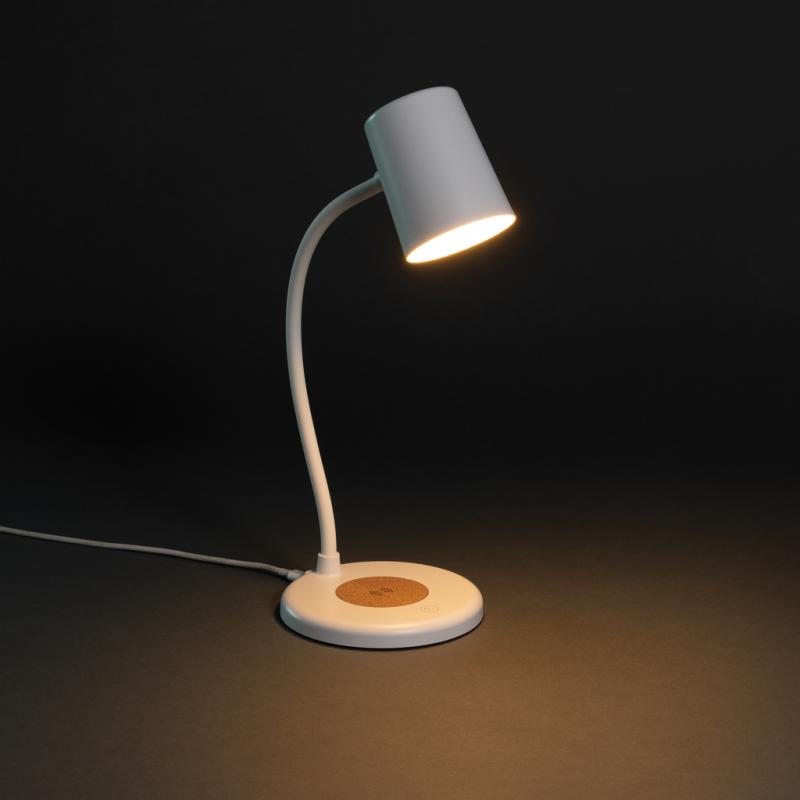 Stolná lampa Zenara s 15 W bezdr. nabíjaním z RCS plastu biela 9