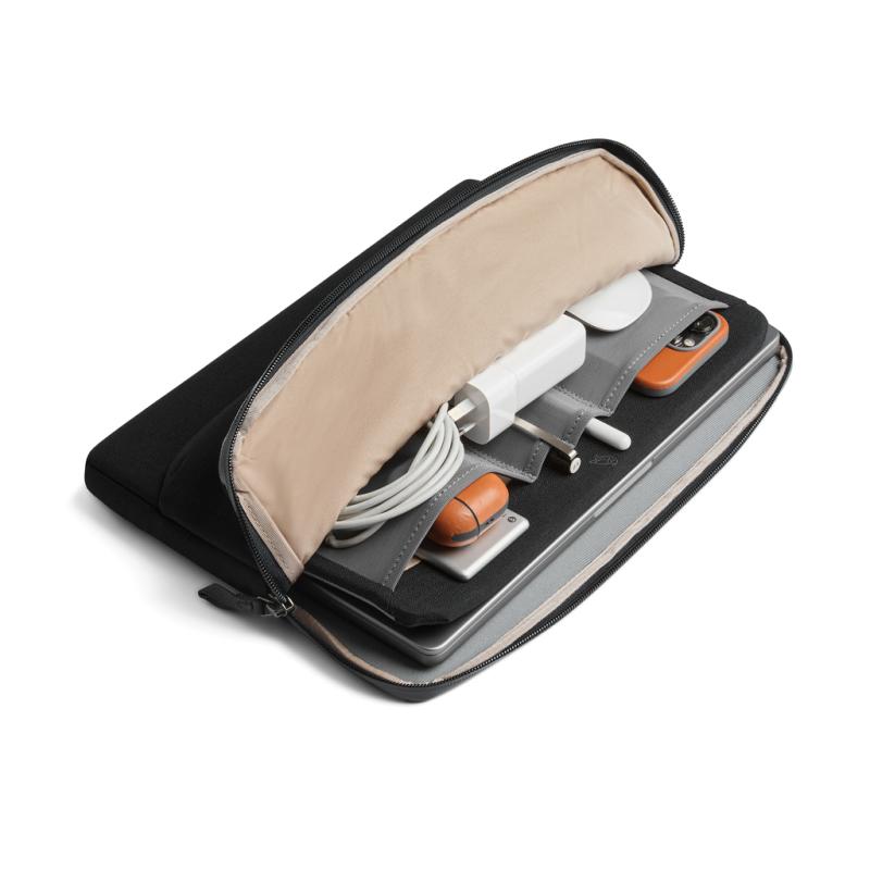 Bellroy Laptop Caddy 16" čierna 4