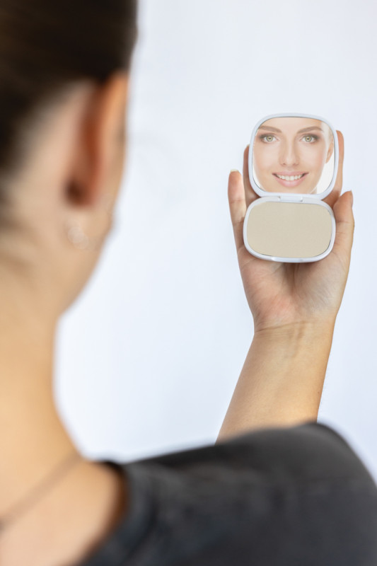 Zrkadlo na líčenie Reflecta RCS z recyklovaného plastu biela 2