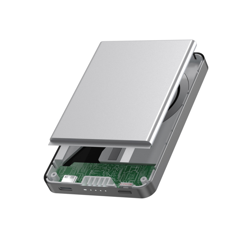 Urban Vitamin Marin 5000 mAh magnet. 15 W bezd. powerbanka čierna 9