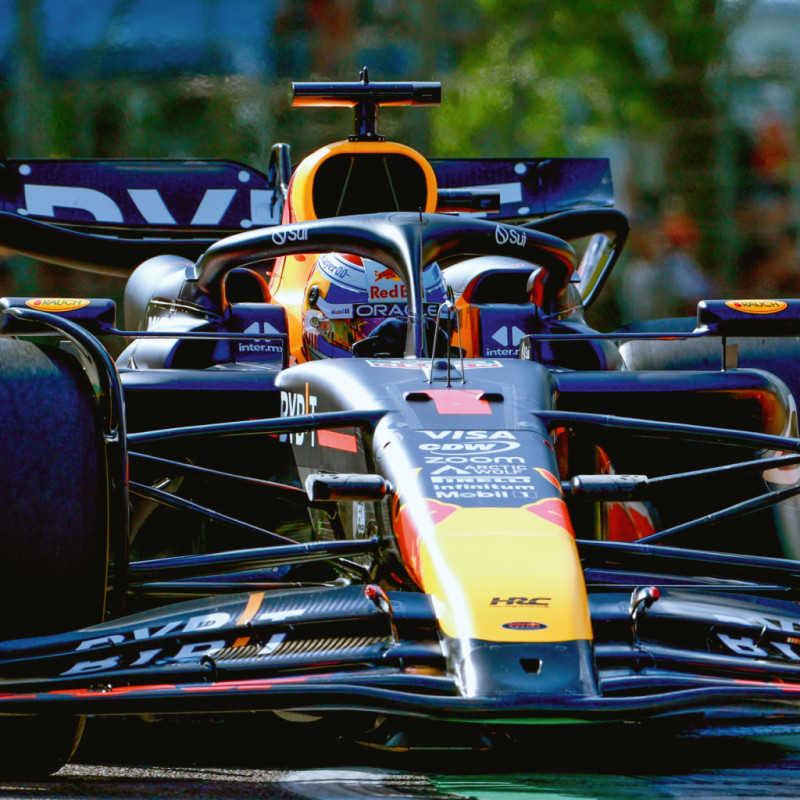 NOTIQUE Poznámkový kalendár Formula – Jiří Křenek 2026, 30 x 30 cm 12