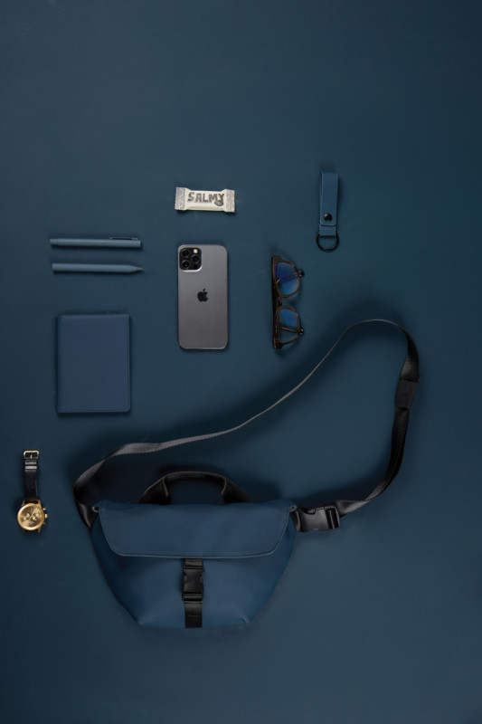 VINGA Baltimore RCS taška cez rameno námornícka modrá 3