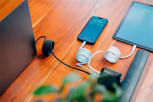 USB kábel, USB-C - USB-C, 1,2 m, 100W, magnetický, VERBATIM, čierna 4