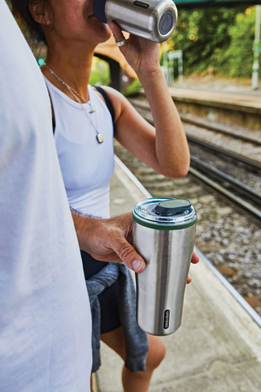 Cestovný nerezový termo hrnček 600ml Black+Blum olivovo zelená 8