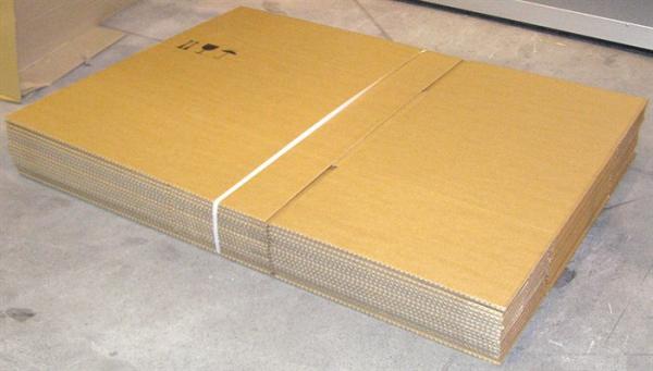 . Kartónová škatuľa, 30,5x21,5x33 cm