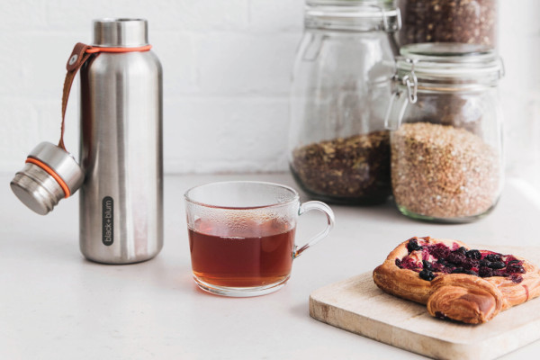 Malá termo fľaša na vodu 500 ml Black+Blum oranžová 13