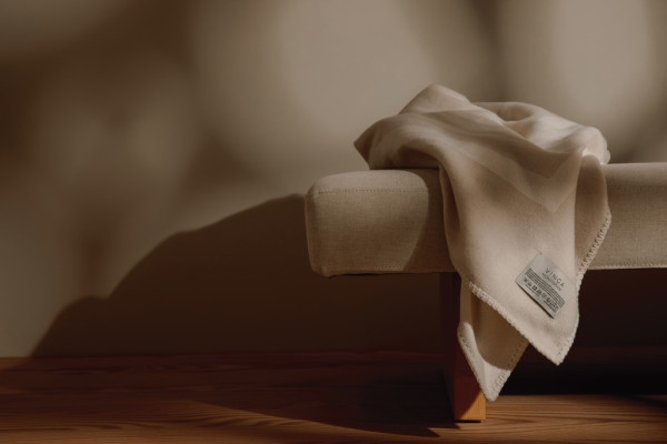 VINGA Monogram GRS deka off white 7