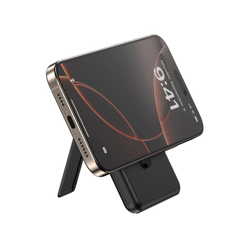 Magnetická powerbanka Urban Vitamin Redwood 5v1 5000mAh 20W čierna 4