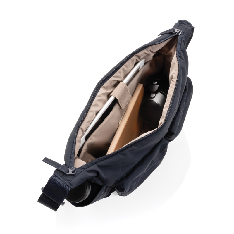 KENTO URBAN RCS polstrovaná crossbody taška z rec. Nylonu námornícka modrá 4