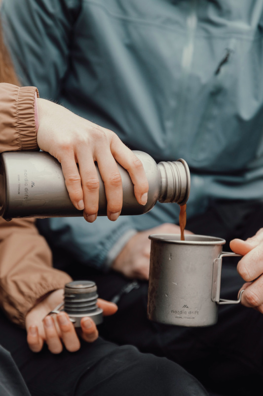 Nordic Drift Trail Ultra Ľahká Titánová Fľaša na vodu 600 ml strieborná 12