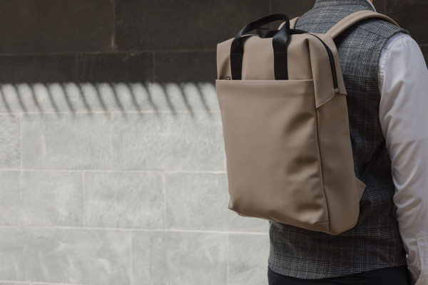 VINGA Baltimore RCS tote batoh greige 9