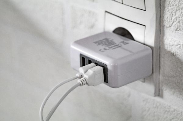 Bovin USB nabíjačka do zásuvky 1