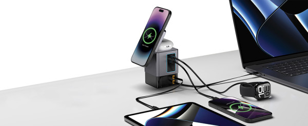 Urban Vitamin Sacramento 105W GaN stanica s nav. káblami sivá 8