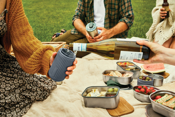 Cestovný sklenený hrnček 340 ml Black+Blum sivá 9