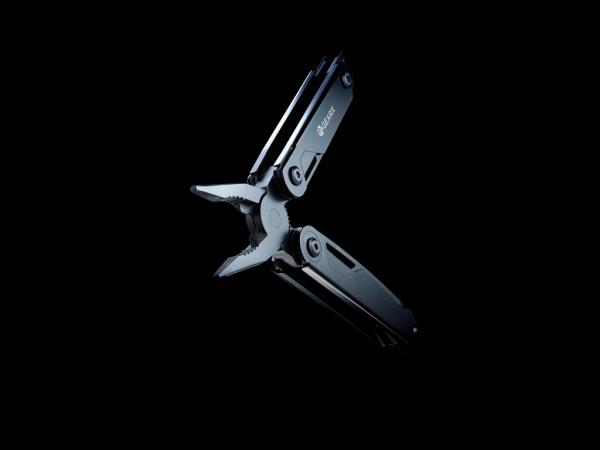 Multitool s kliešťami Gear X čierna 16