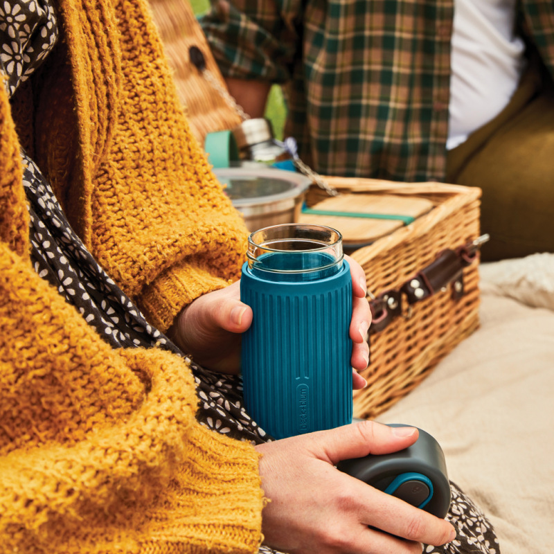 Cestovný sklenený hrnček 340 ml Black+Blum tyrkysová 10