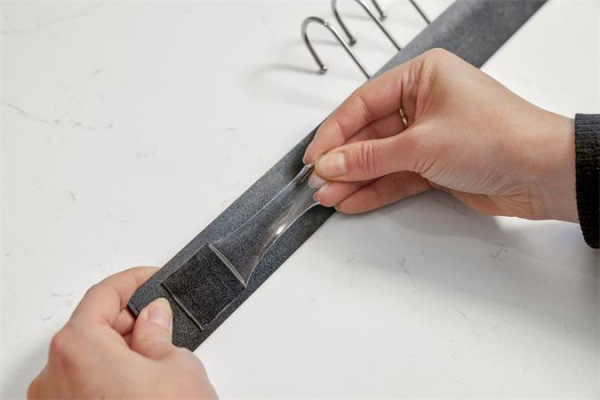 Lepiaca páska, obojstranná, silná, 30 mm x 1,5 m, 3M SCOTCH "Universal Gel", priehľadná 7