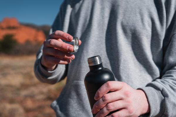 Fľaša Soda na sýtené nápoje z RCS recyklovaného hliníka čierna 11